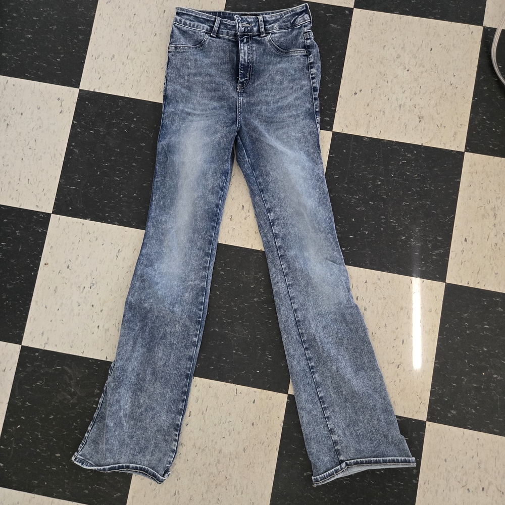 Women's Flare Jeans in Classic Blue